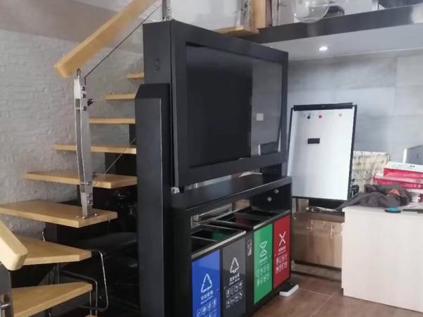 Advantages of outdoor advertising machine