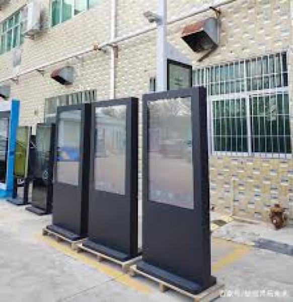 Analysis on the method of improving the life of outdoor led display screen