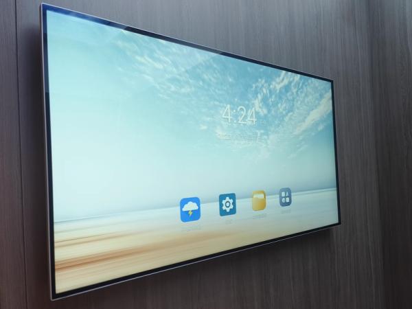 Application of lcd advertising machine display screen of campus intelligent electronic class board sign