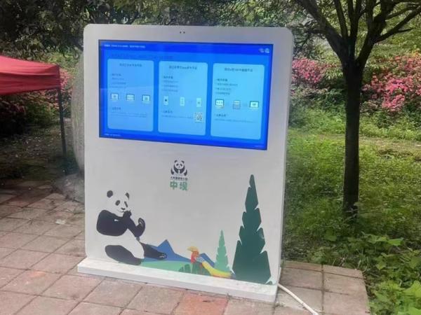 Safety precautions for outdoor advertising machine display screen