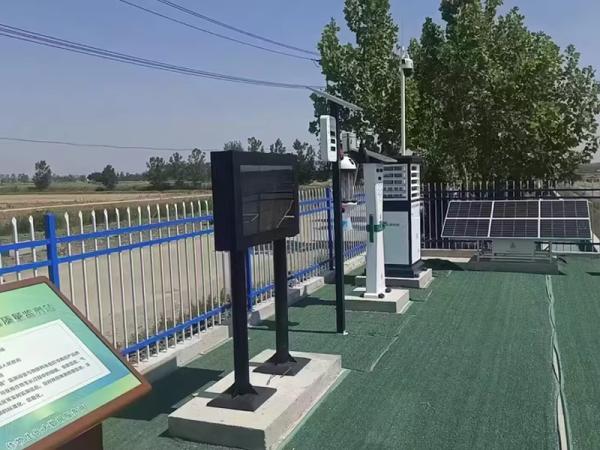 Where is the commercial value of outdoor advertising display machine screen