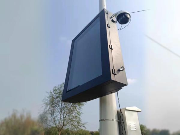 Which brand of outdoor advertising machine is better