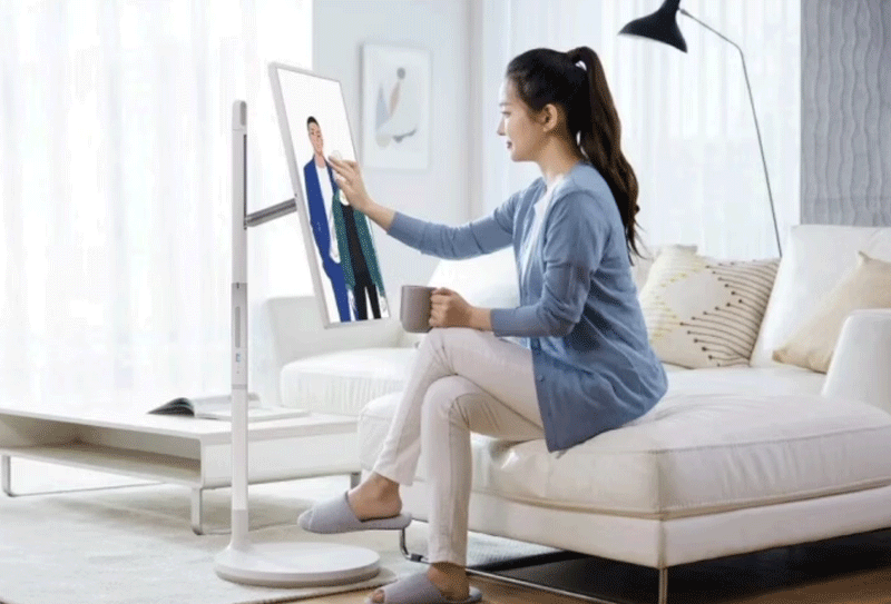 Display performance image quality advantages portable TV screen machine