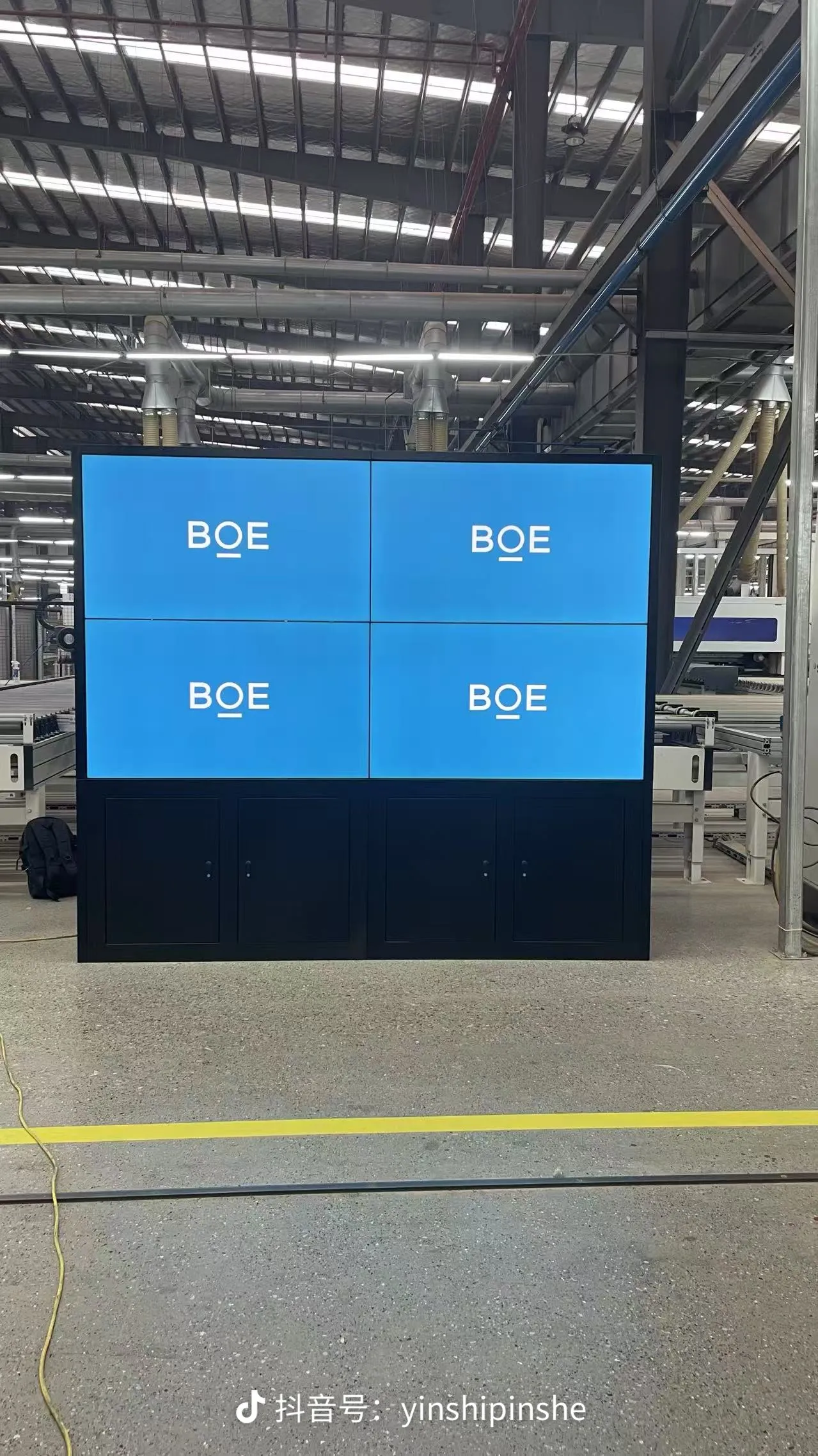 Hot products factory price discount advertising display Split lcd video splicing