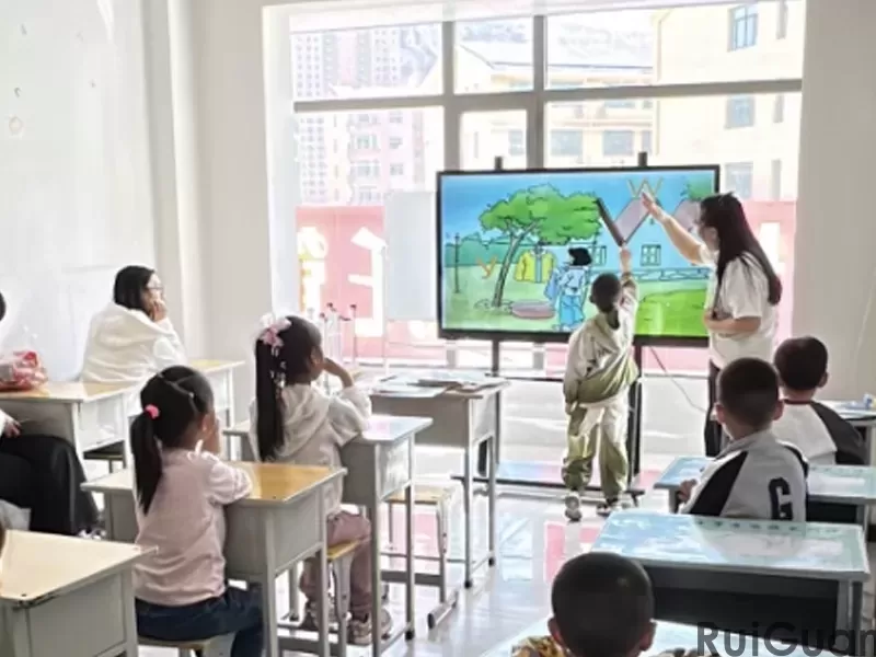 Conference display machines screen improve meeting efficiency and assist enterprises in efficient communication