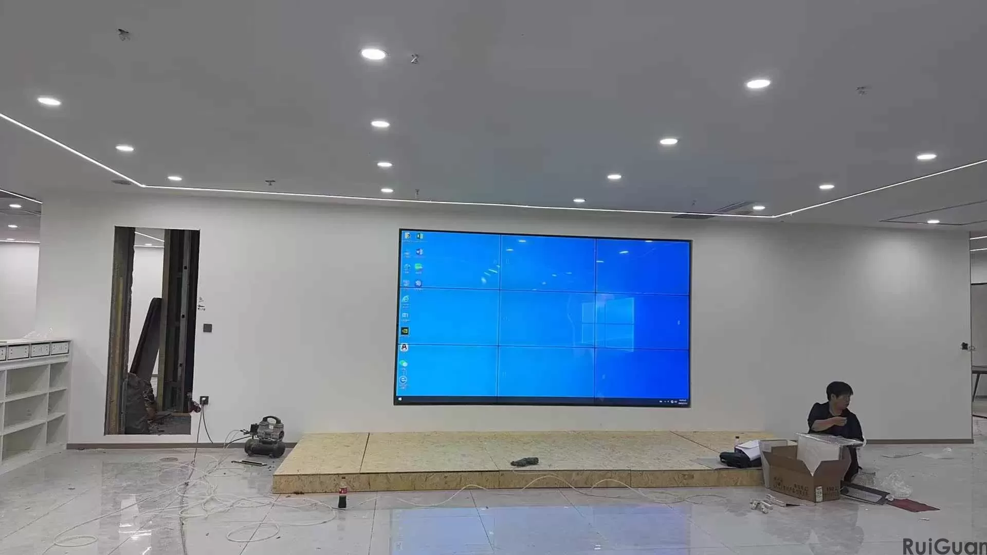 Splicing Screen Advertising Machine (9).jpg