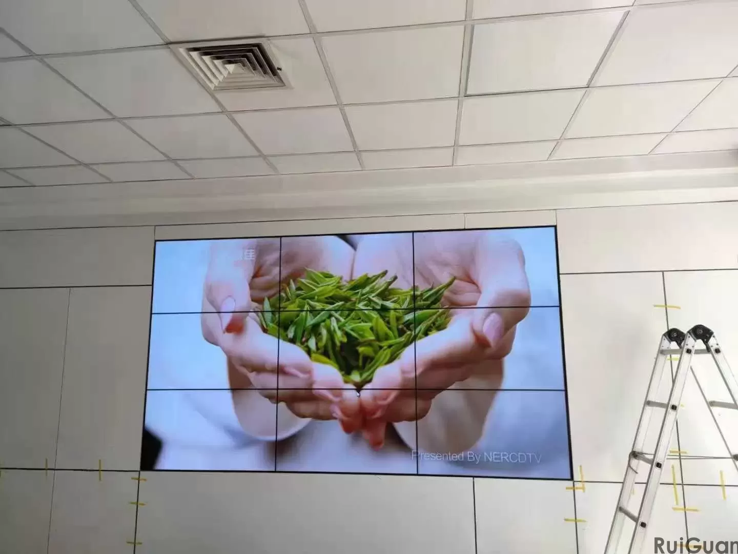 Splicing Screen Advertising Machine (22).jpg